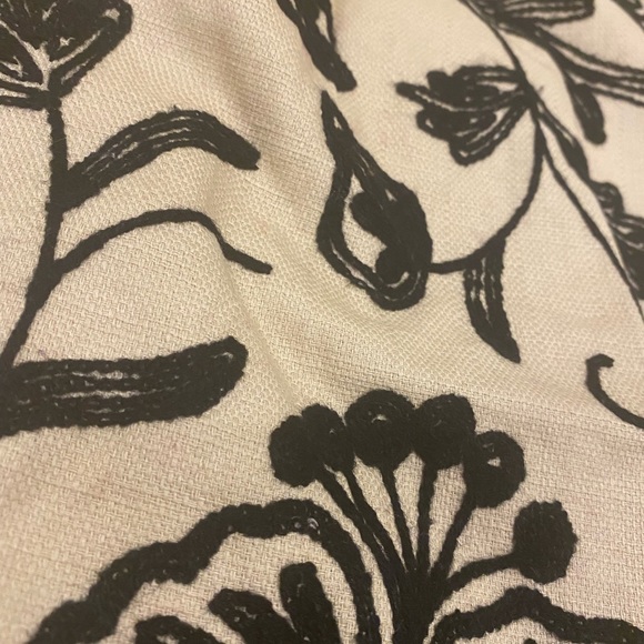 Embroidery skirt - Picture 3 of 3